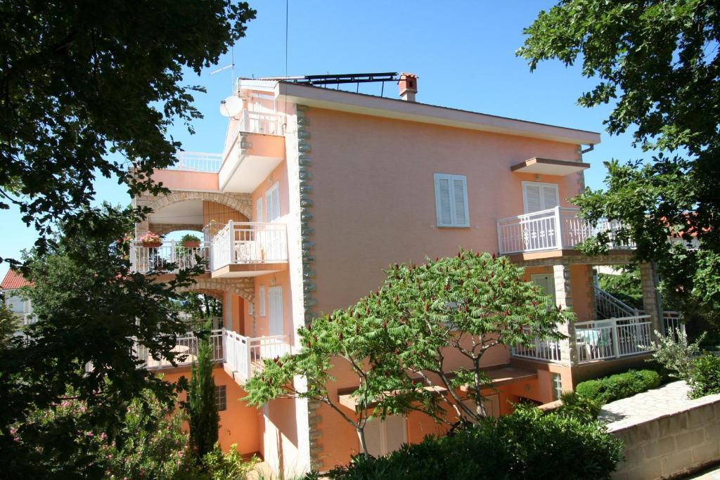 Apartments And Rooms Njivice Quarto foto